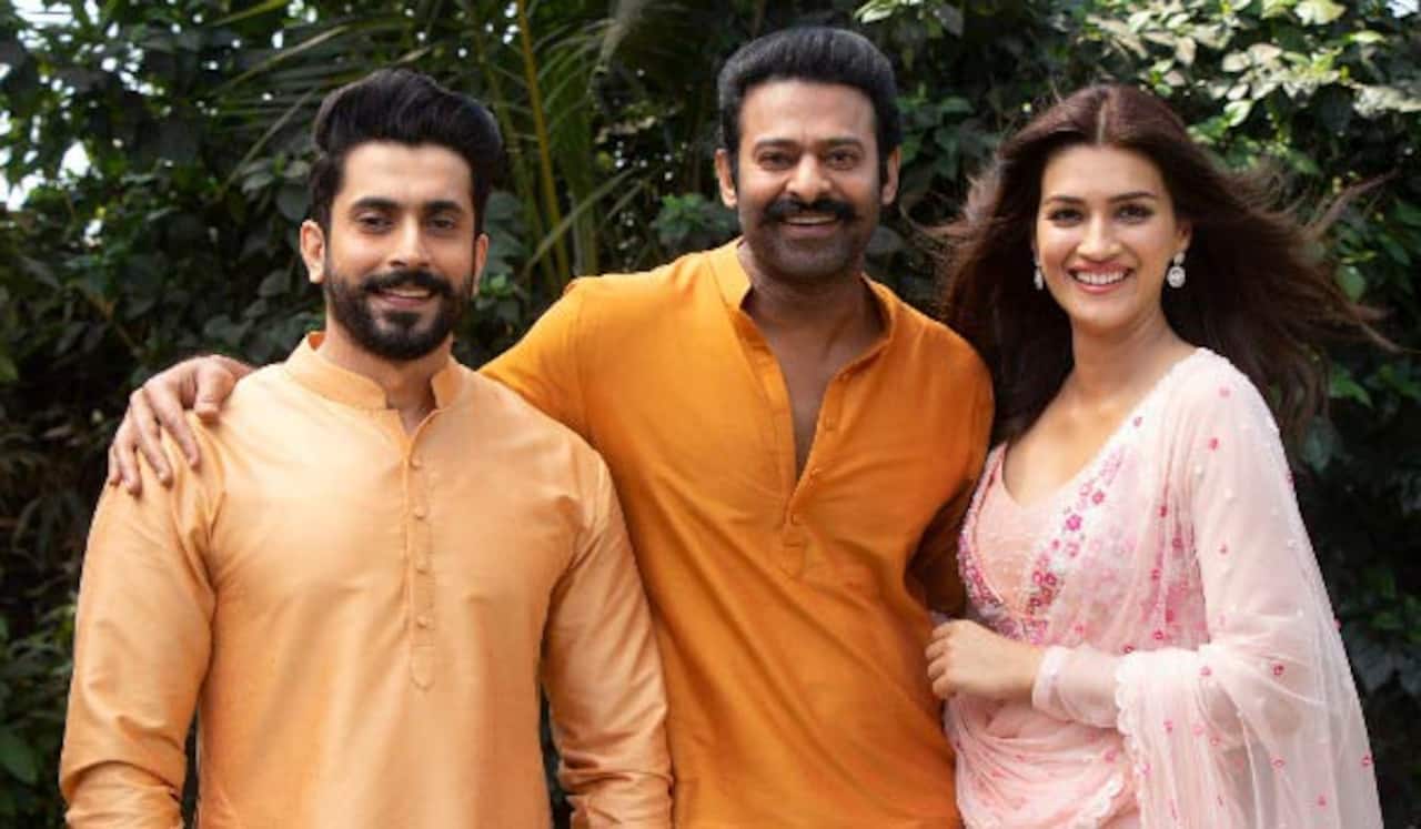 ஆதிபுருஷ் : பிரபாஸின் தம்பி வெளியிட்ட தகவல்