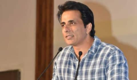 ஆந்திராவில் ஆக்சிஜன் உற்பத்தி இயந்திரங்களை அமைக்கும் சோனு சூட்