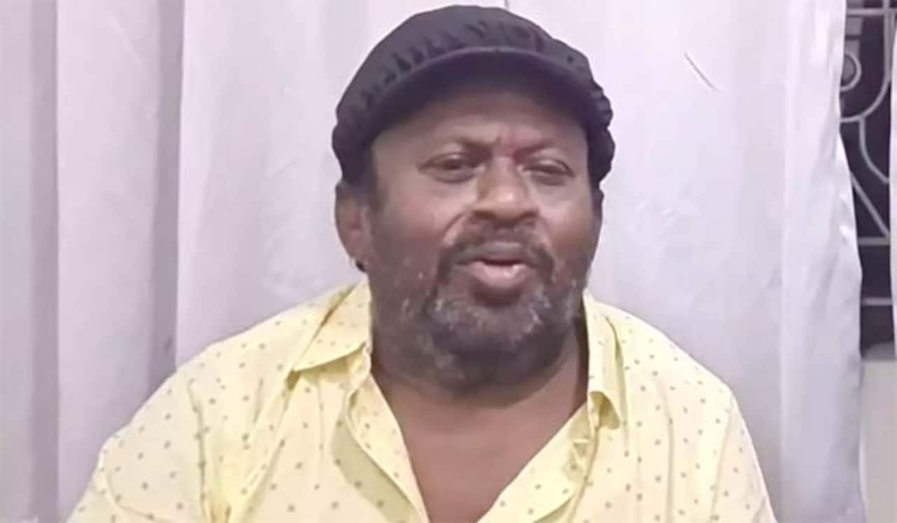 டுவிட்டர் கணக்கு: செந்திலும் புகார்