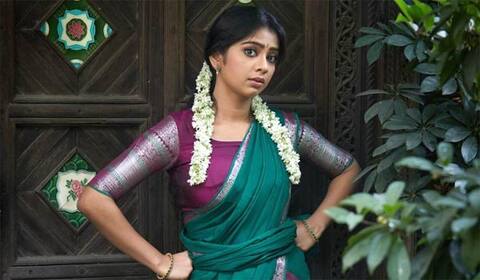 ஒரே நேரத்தில் 3 படங்களில் நடிக்கும் அறிமுக நடிகை