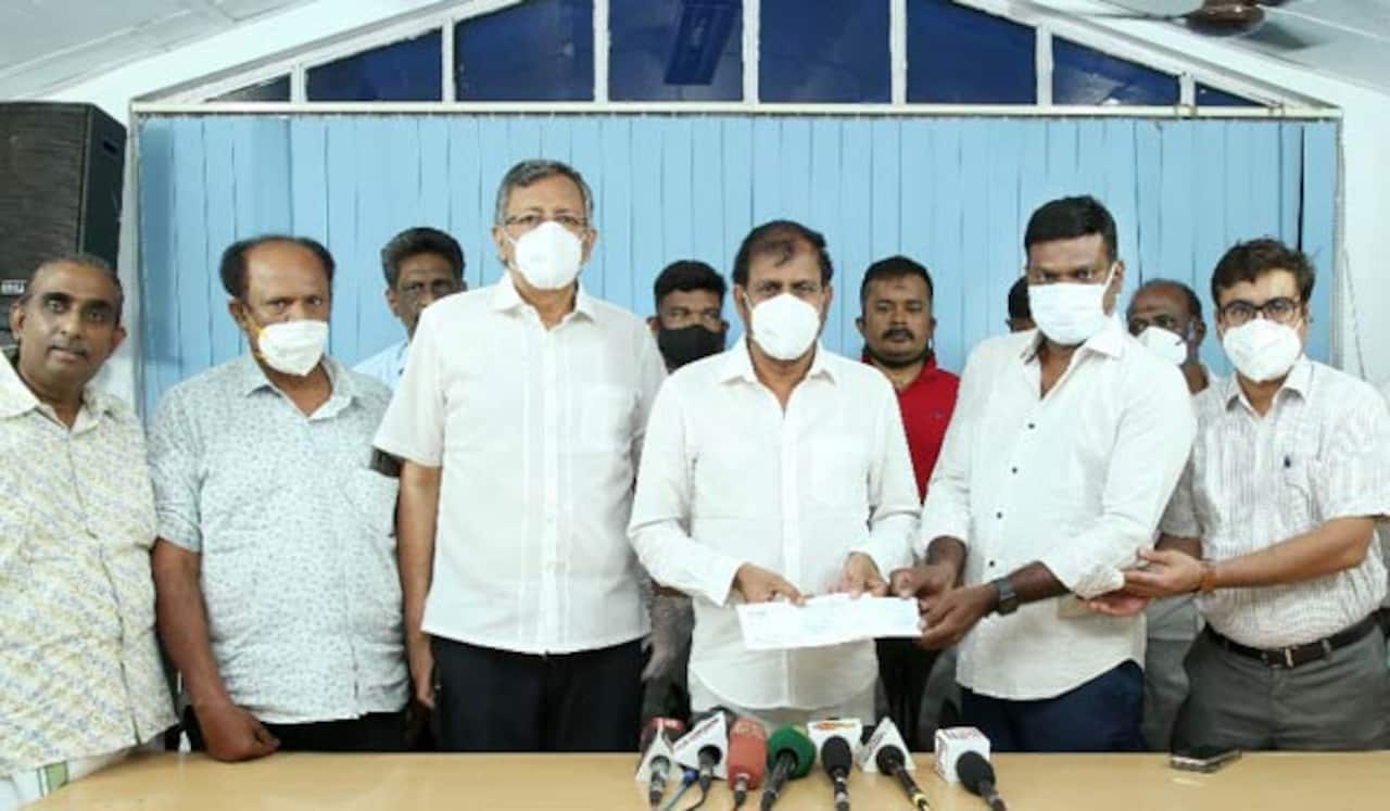 நடிகர், நடிகைகள் உதவி செய்ய வேண்டும்: பெப்சி தலைவர் வேண்டுகோள்