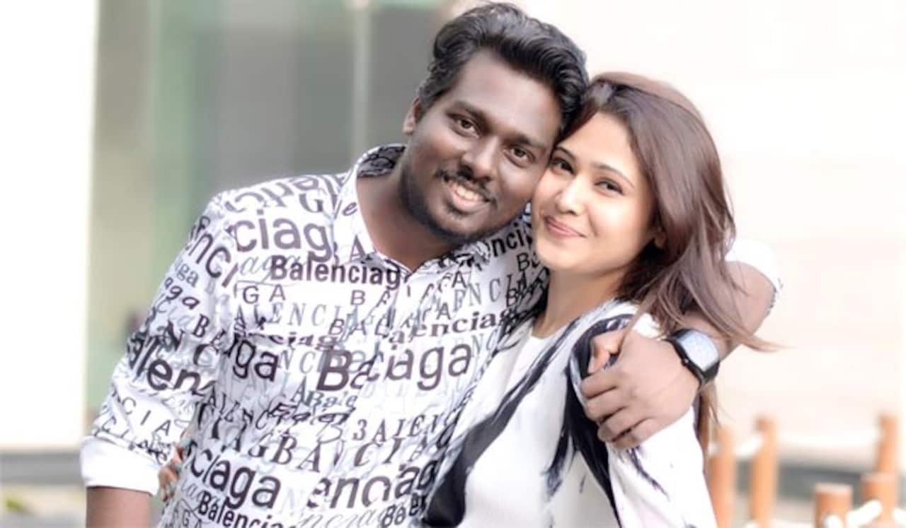 அட்லீ வெறுப்பாளர்களுக்கு மனைவி பிரியாவின் பதில்