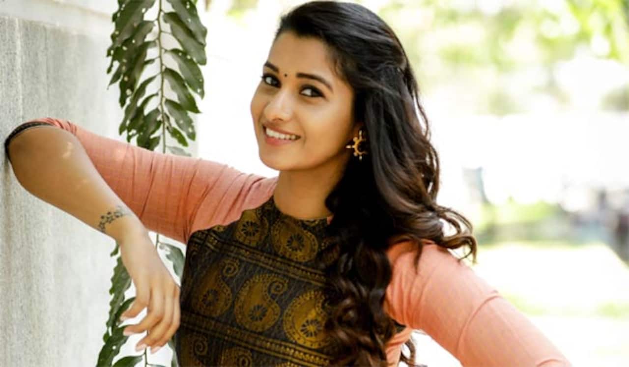 ஜெயம் ரவி, தனுஷ் - அடுத்தடுத்து முன்னணி நடிகர்களுடன் இணையும் பிரியா பவானி சங்கர்