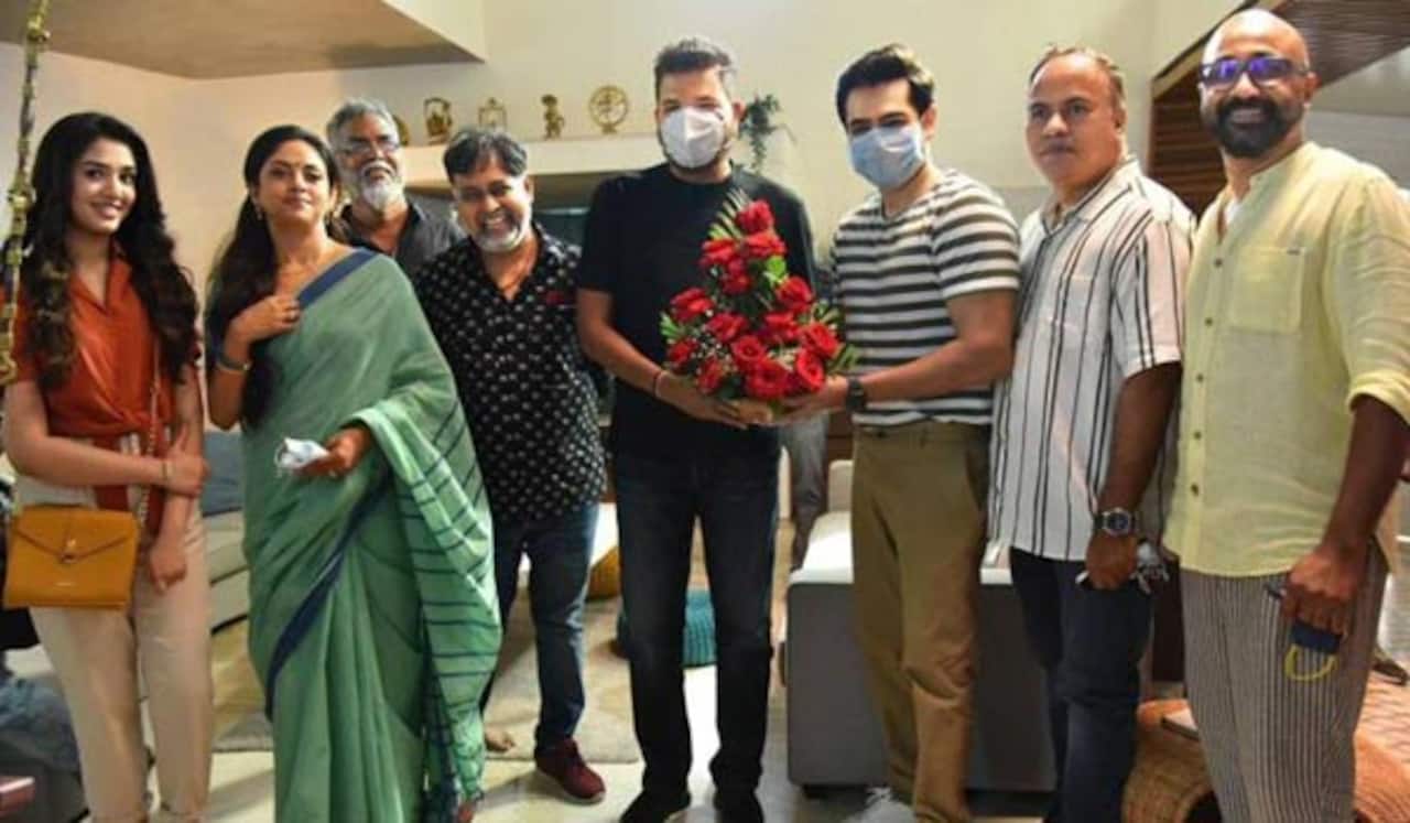 லிங்குசாமி படப்பிடிப்பு தளத்தில் ஷங்கர்