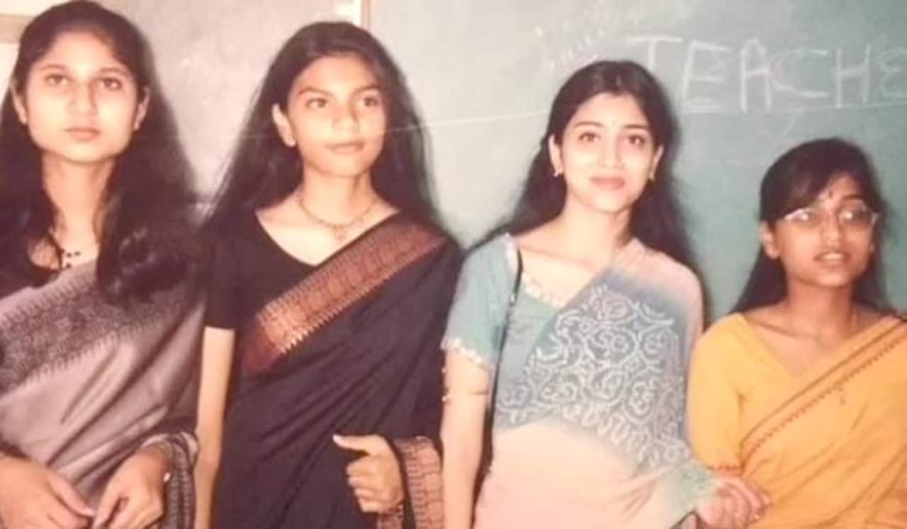 16 வயதில் முதன்முதலாக புடவை கட்டிய படத்தை வெளியிட்ட ஸ்ரேயா
