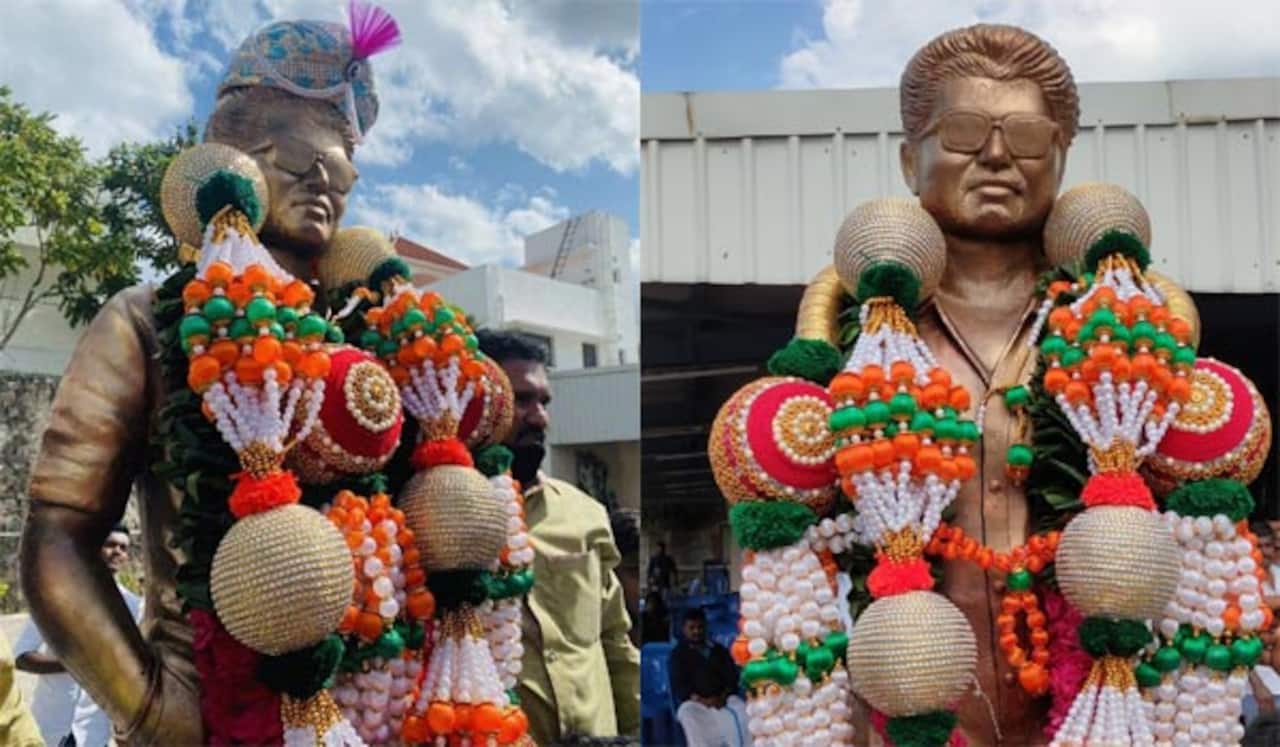 விஜய்க்கு அவரது சிலையை பரிசளித்த கன்னட ரசிகர்கள்