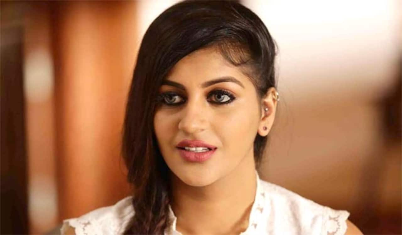உயிர்த்தோழி பலியானது கூட தெரியாமல் சிகிச்சை பெறும் யாஷிகா