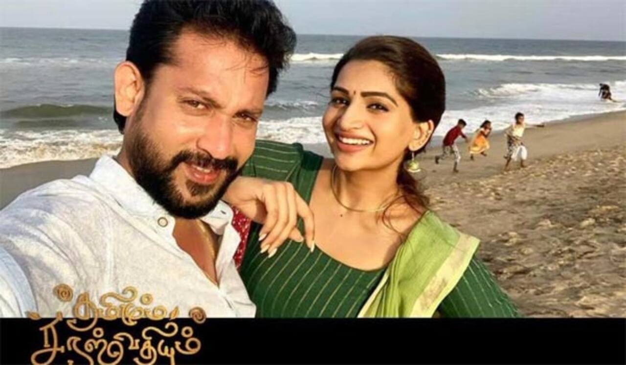 முதல் வாரத்திலேயே டி.ஆர்.பி யில் ஹிட் அடித்த தமிழும் சரஸ்வதியும் நெடுந்தொடர்