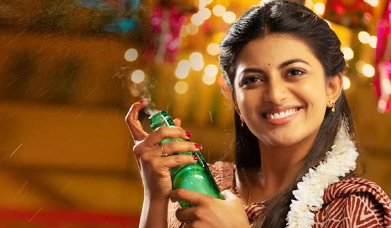 தெலுங்கில் சோடா கம்பெனி நடத்தும் ஆனந்தி
