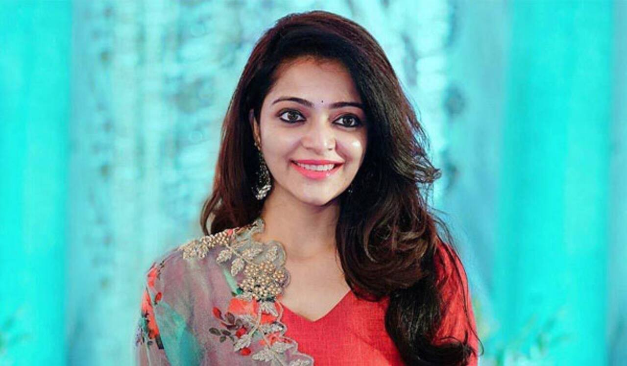 ஜனனியின் புதிய தொழில்