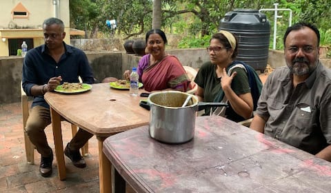 சிம்பு படப்பிடிப்பில் சமைத்து அசத்திய ஆர்ட் டைரக்டர் ராஜீவன்