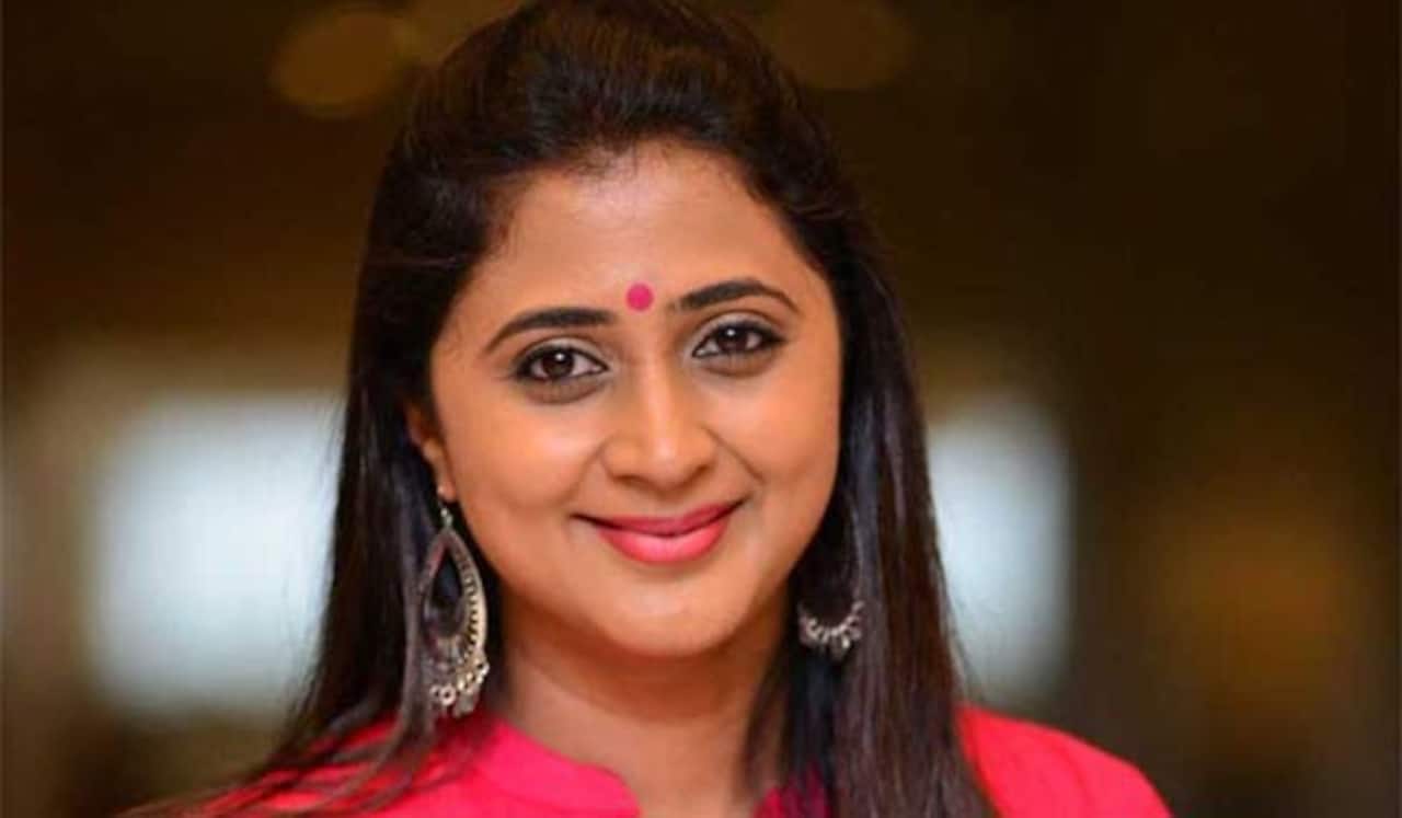 ஒரே டைட்டிலில் இரண்டுமுறை நடிக்கும் கனிகா