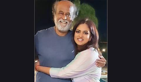 இயக்குனரான காயத்ரி ரகுராம் அக்காவுக்கு ரஜினிகாந்த் வாழ்த்து