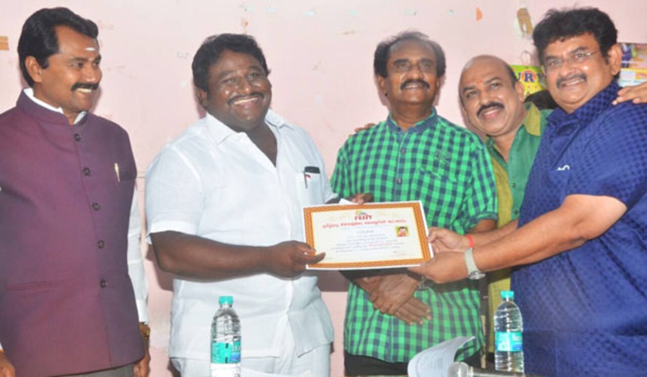 சின்னத்திரை கலைஞர்கள் கூட்டமைப்பு நிர்வாகிகள் பதவியேற்பு