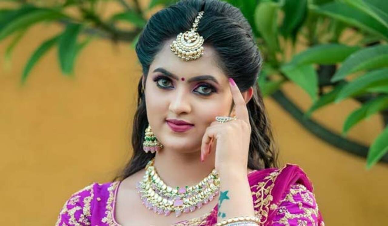 நடிகை ராதிகா ப்ரீத்தியின் க்யூட்டான புகைப்படங்கள்