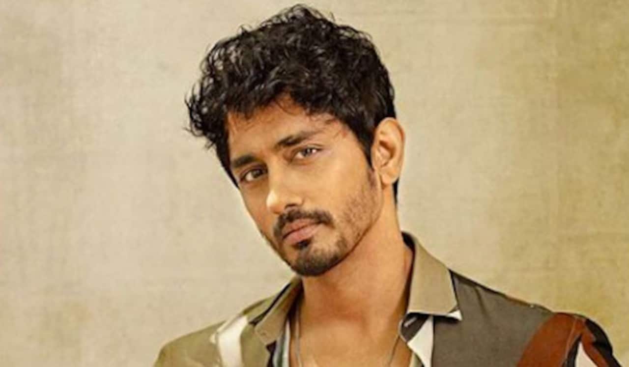 என் மீது வெறுப்பை கக்குகிறார்கள்: சித்தார்த் கோபம்