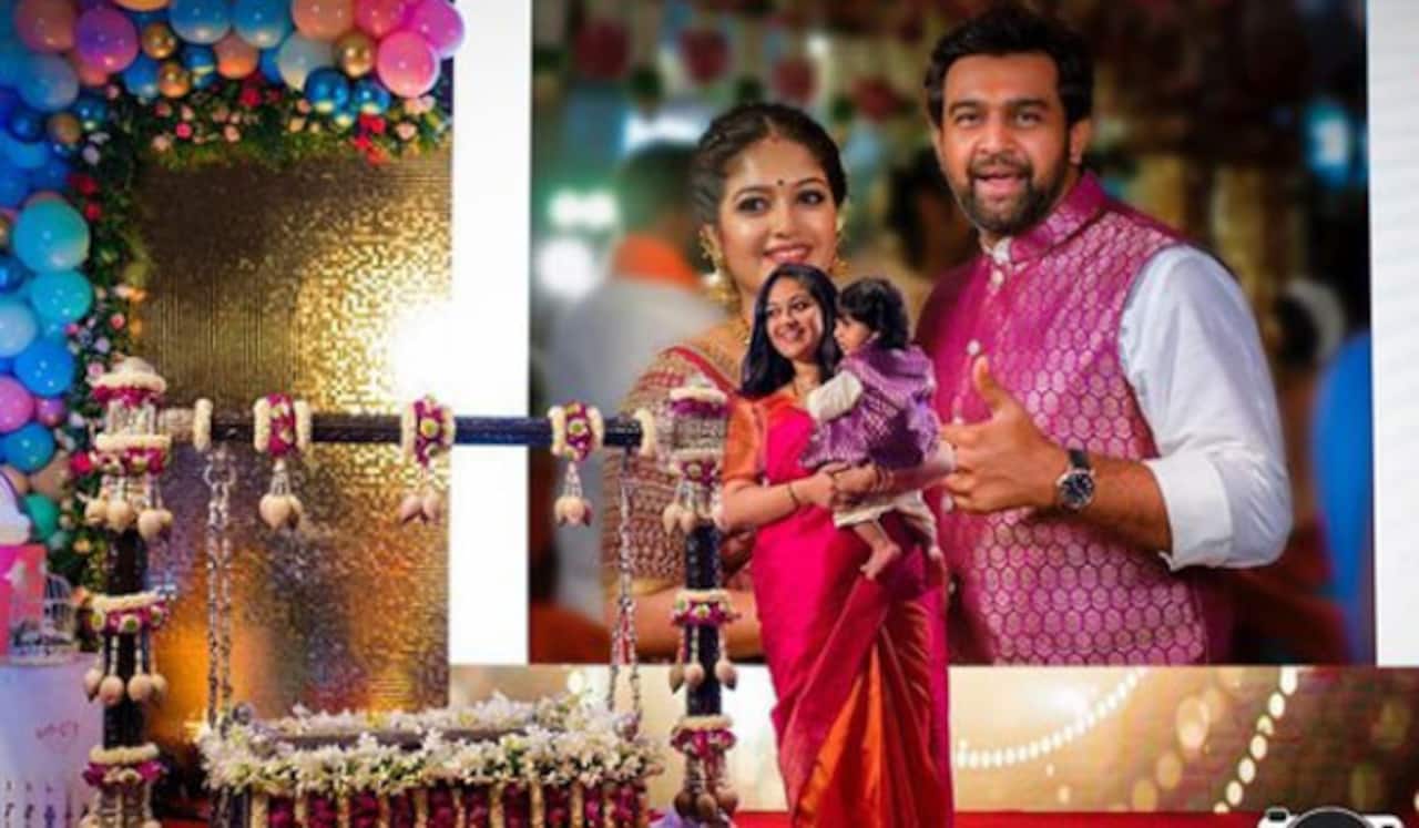 மகனின் பெயர் சூட்டு விழாவில் கணவனை நினைத்து அழுத மேக்னா ராஜ்