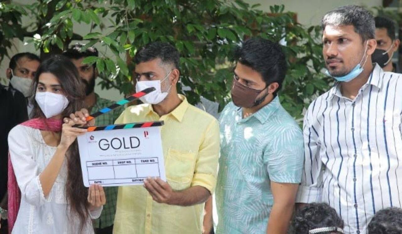 பூஜையுடன் துவங்கிய பிரித்விராஜ் - நயன்தாரா நடிக்கும் கோல்ட்