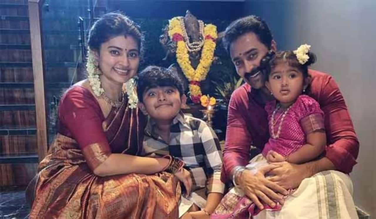 விநாயகர் சதுர்த்தி விழா கொண்டாடிய பிரசன்னா - சினேகா; வைரலான குட்டி சினேகா