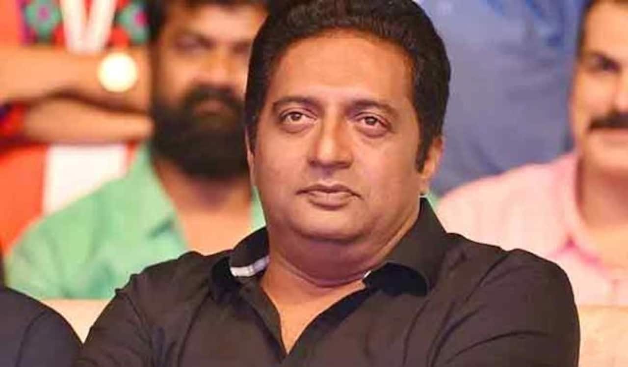 தெலுங்கு நடிகர் சங்கத்திற்கு 10 கோடி தருவதாக பிரகாஷ்ராஜ் பிரச்சாரம்