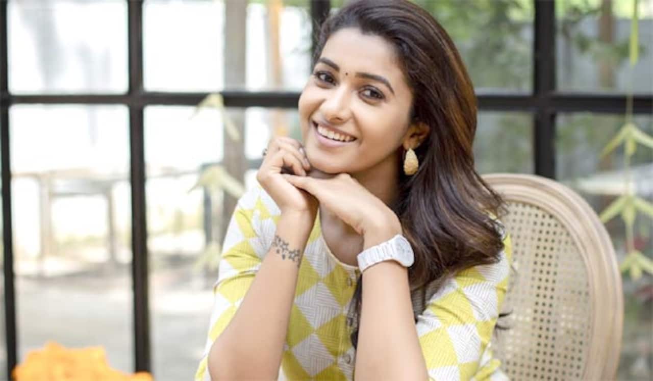 கை நிறைய சம்பளம் கிடைத்தால் போரடிக்காது : பிரியா பவானி சங்கரின் பதிலடி