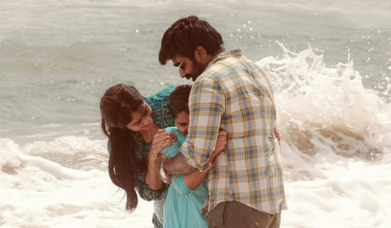 விஜய்சேதுபதி மகள் நடித்த முகிழ்