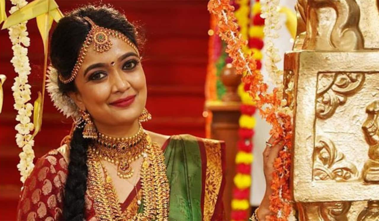 சீரியலில் ரீ என்ட்ரி கொடுத்த சூப்பர் சிங்கர் பிரபலம்