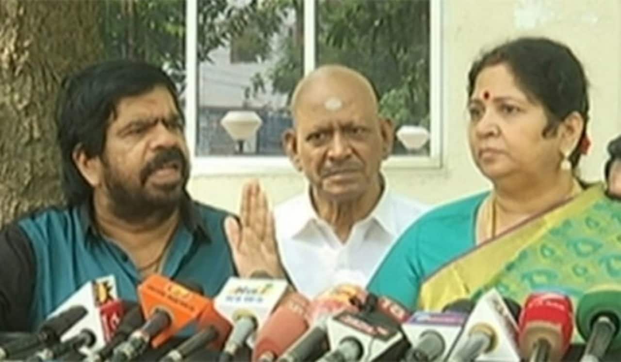 சிம்புவுக்கு கொலை மிரட்டல் : தயாரிப்பாளர் மீது தாய் புகார்