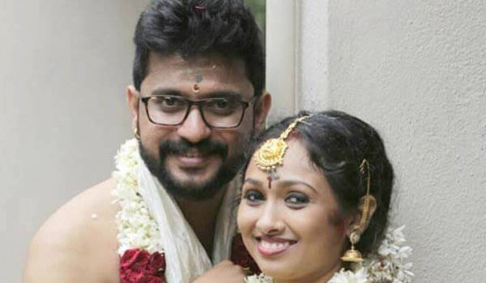 சின்னத்திரை நடிகைக்கு கொலை மிரட்டல் : நான் காரணமில்லை என்று சரண்டர் ஆன கணவர்!