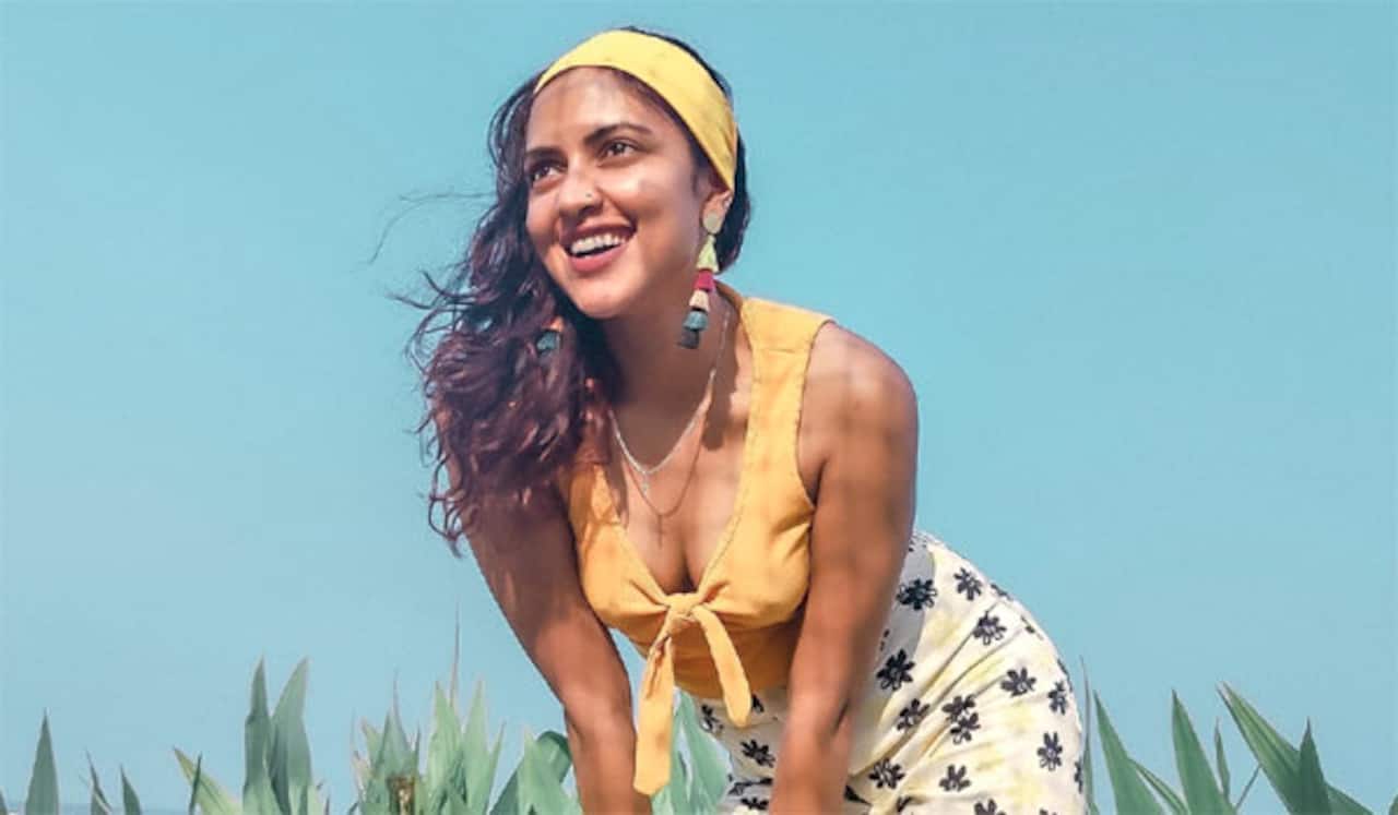 அமலாபால் கவர்ச்சி போட்டோஷூட் வைரல்
