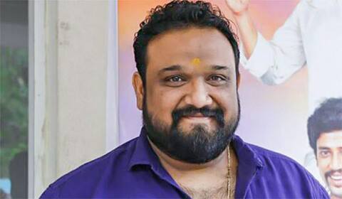 ரசிகர்களின் டுவீட்டை இடைவிடாமல் ரிடுவீட் செய்யும் சிவா