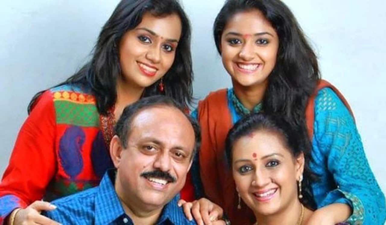அக்கா தயாரிப்பில் நடிக்கும் கீர்த்தி சுரேஷ்