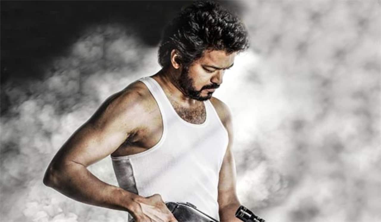 வெள்ளம் வடிவதற்காக காத்திருக்கும் விஜய் படக்குழு
