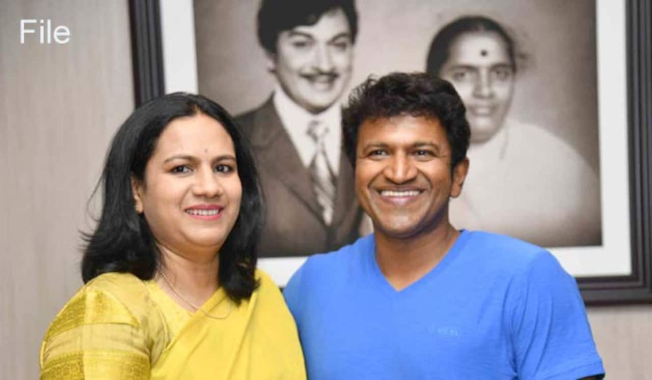 உங்கள் கண்தானத்தால் நான் கண்ணீரில் மிதக்கிறேன் : ரசிகர்களுக்கு புனித் ராஜ்குமார் மனைவி கடிதம்