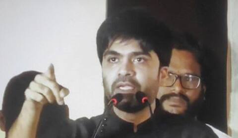 நிறைய பிரச்னை கொடுக்குறாங்க : மேடையில் சிம்பு கண்ணீர்