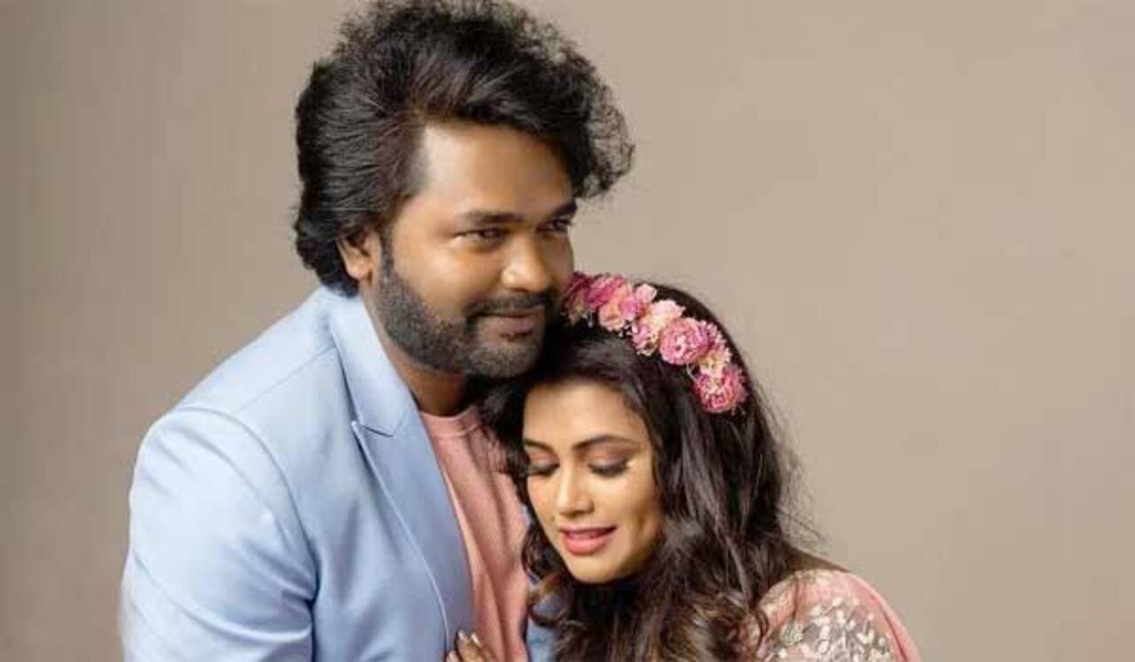 தப்பா ஷேர் பண்ணாதீங்க கோபத்தில் வெண்பாவின் கணவர்!