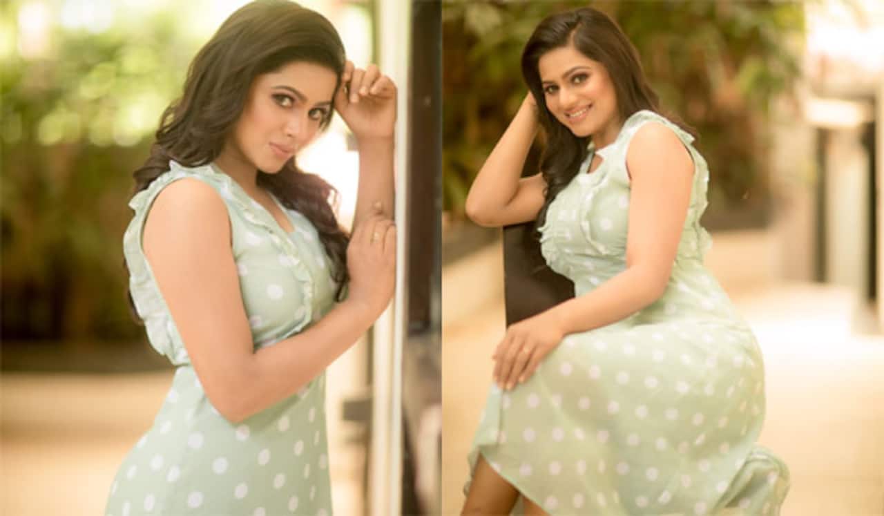 டிவி நடிகை டெல்னா டேவிஸின் ஸ்டைலிஷ் போட்டோஷூட்