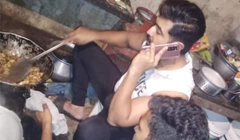 அஜித் பாணியை கையில் எடுத்த அருண் விஜய்