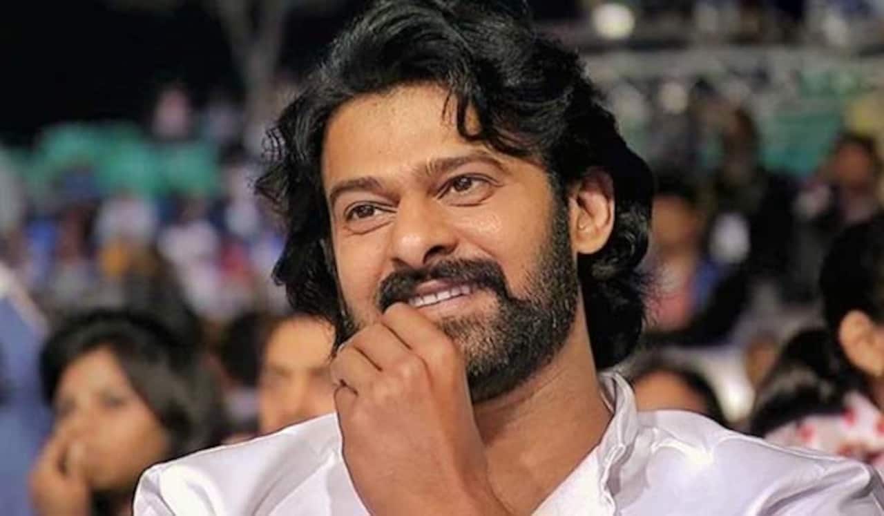 ஆந்திர வெள்ள நிவாரணத்திற்கு பிரபாஸ் ஒரு கோடி நிதி உதவி