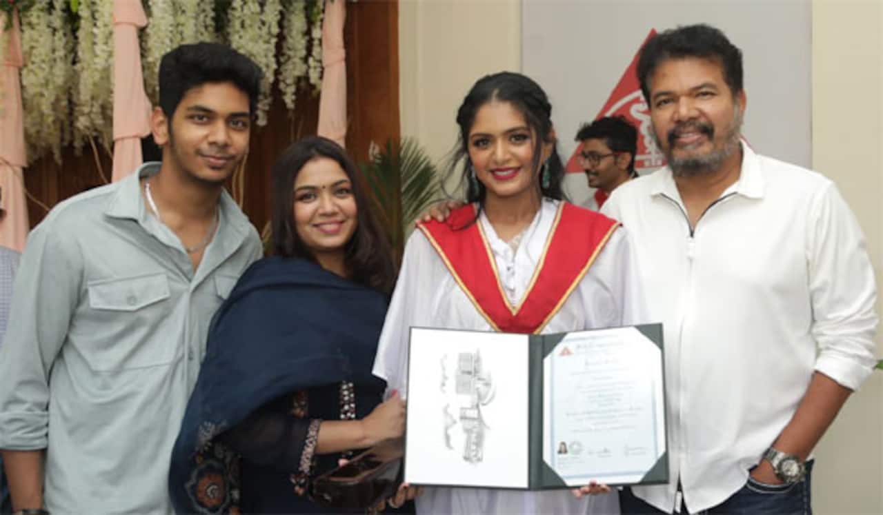 டாக்டர் ஆனார் ஷங்கர் மகள் அதிதி
