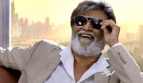 நள்ளிரவு 12 மணிக்கு ரஜினிக்கு பிறந்தநாள் கொண்டாடிய ரசிகர்கள்!
