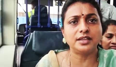 4 மணி நேரம் விமானத்தில் சிறைவைக்கப்பட்ட ரோஜா