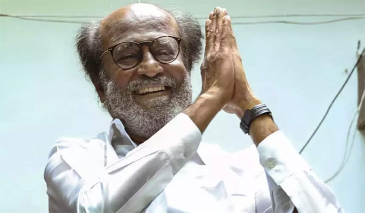 ரசிகர்களுக்கு புத்தாண்டு வாழ்த்து தெரிவித்த ரஜினி
