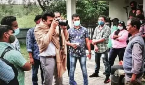 சிபிஐ படக்குழுவினரை விதவிதமாக போட்டோ எடுத்த மம்முட்டி