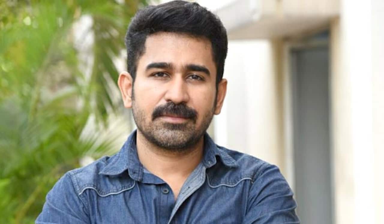 உலகத்தை ஒரேடியா பாம் போட்டு அழிச்சிட்டா நல்லா இருக்கும் - விஜய் ஆண்டனி