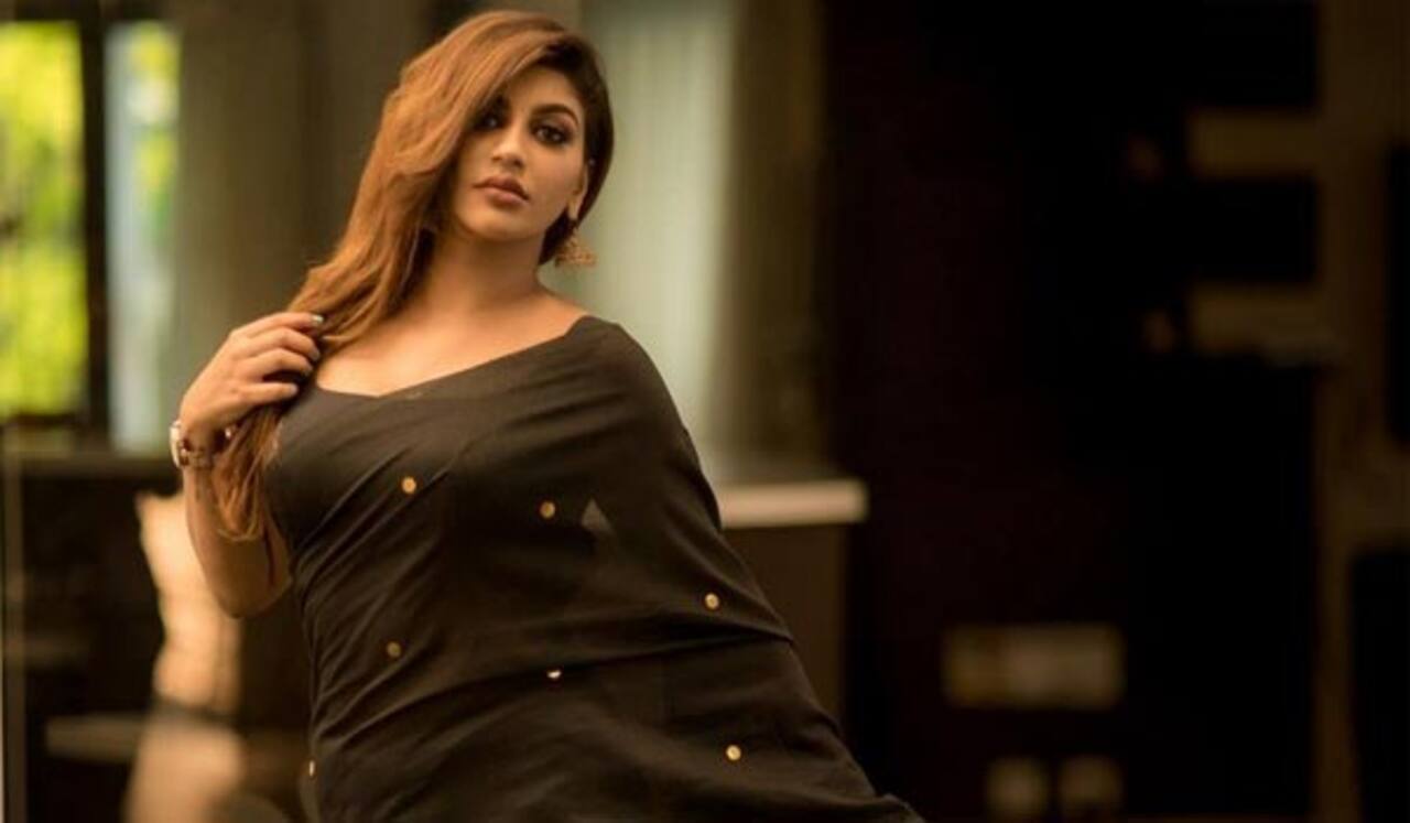 ரிலீஸ் வீடியோ வெளியிடும் யாஷிகா ஆனந்த்