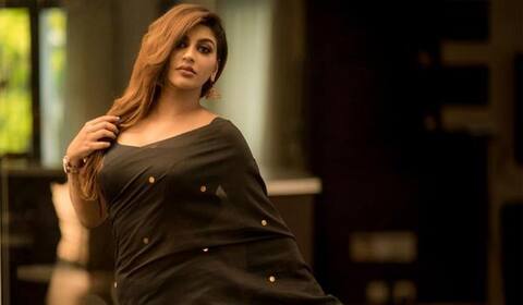 ரிலீஸ் வீடியோ வெளியிடும் யாஷிகா ஆனந்த்