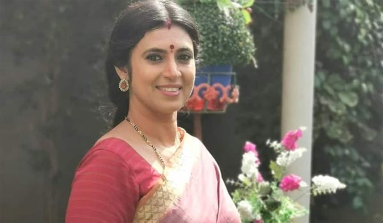 நன்றாக  தமிழ் பேசுபவர்களுக்கு தமிழ் தாயை மதிக்க தோன்றவில்லையா? - கஸ்தூரி கண்டனம்