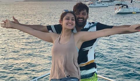 டைட்டானிக் ஸ்டைலில் போஸ் கொடுத்த ஆர்யா - சாயிஷா