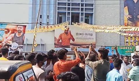 தியேட்டரில் வெளியான சூரரைப்போற்று